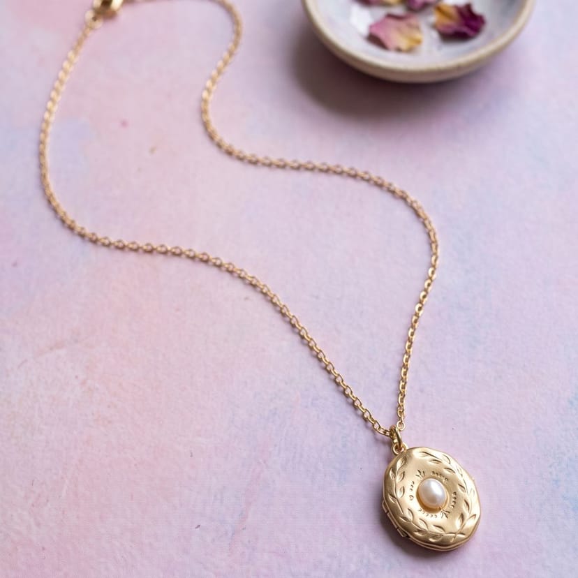 Gold Necklace chain with locket with a white peal